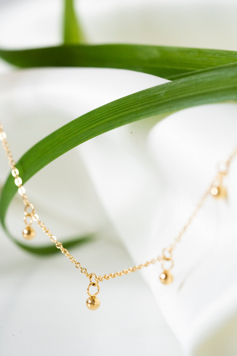 Gold Small Circle Pendants Necklace